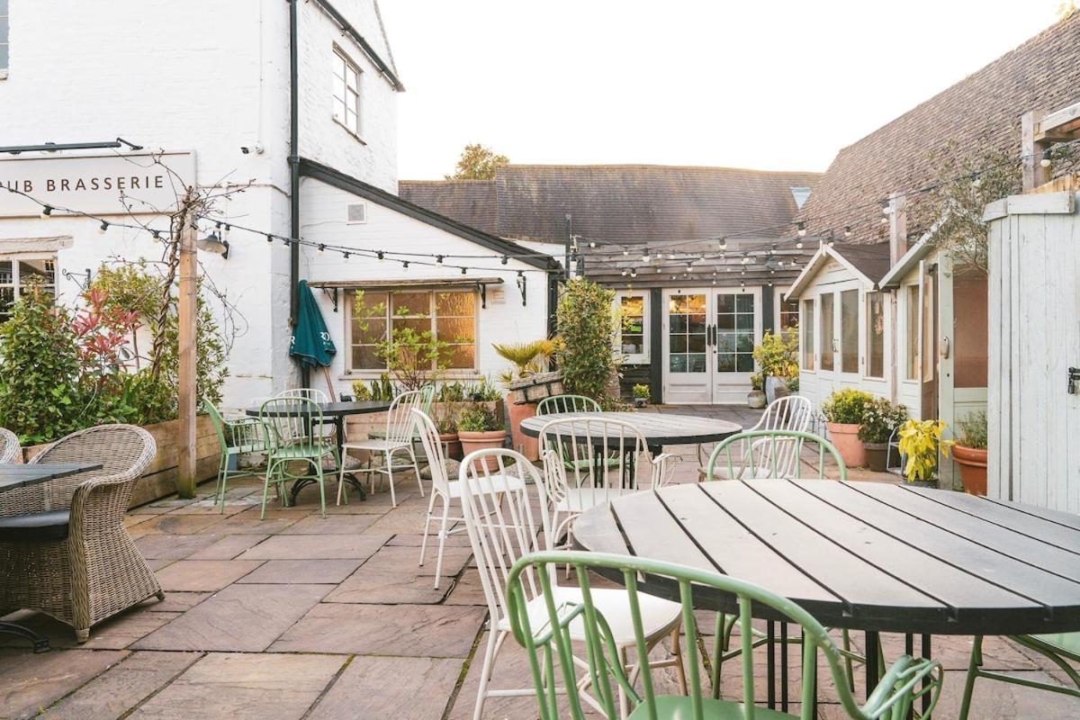 The Prestbury Annexe Apartamento Cheltenham Exterior foto